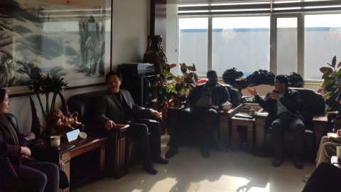 "一带一路非洲经济促进会主席与瑞金集团总经理就中非经济合作展开深度讨论" 